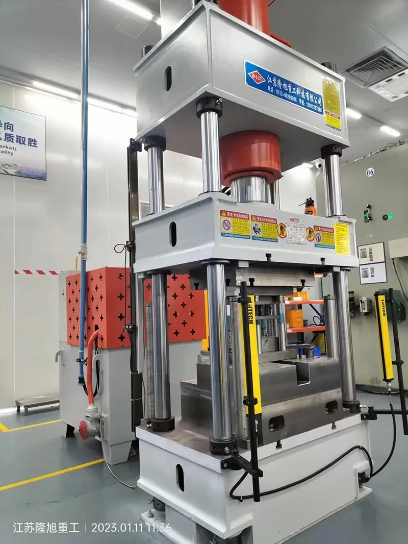 y32-series-four-column-universal-hydraulic-press-02